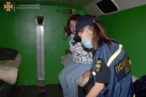 Спасибо спасателям: в Одессе организовали пункт для пострадавших от потопа