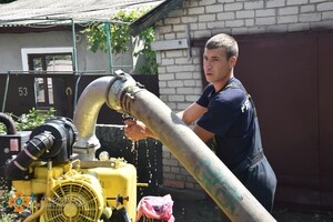 Спасибо спасателям: в Одессе организовали пункт для пострадавших от потопа