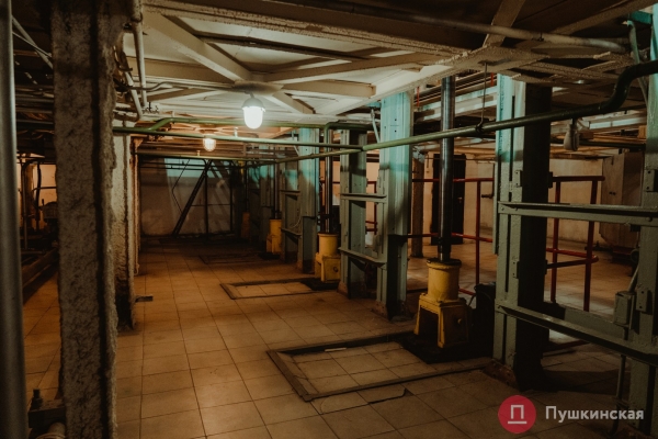 Айсберг искусства: большой фоторепортаж о блеске и подземных «тайнах» одесского Оперного театра