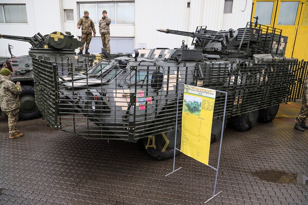 С выставкой военной техники и концертом: в Одессе отмечают 30-летие ВСУ
