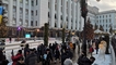 
"Беги, Вова, беги": колонна сторонников Порошенко подошла к Офису президента, фото, видео

