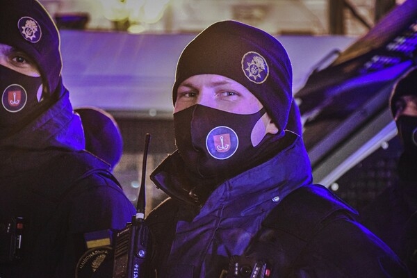 В Одессе нацгвардеец сделал предложение любимой прямо в Новогоднюю ночь