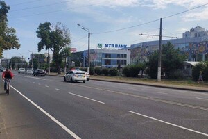 Как выглядят велодорожки на Люстдорфской дороге 