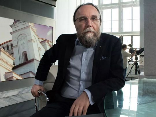 Особисто брав участь у вбивстві доньки, щоб натиснути на путіна: став відомий злий задум «філософа» дугіна