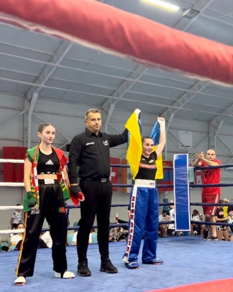 Українка стала чемпіонкою світу з кікбоксингу та присвятила «золото» брату, який загинув на війні