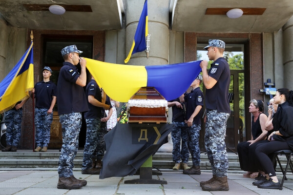 В Одессе простились с двумя погибшими героями, которые защищали страну