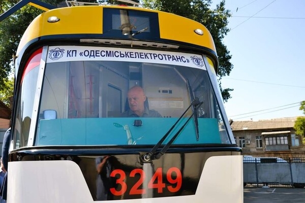 В Одессе выпустили первый трамвай с системой кондиционирования салона