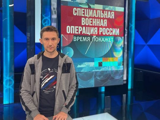 «Чарівне, але дуже страшне видовище»: шахіст-зрадник Карякін потрапив під ракетний обстріл на Запоріжжі (фото)