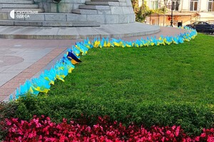 В День защитников и защитниц Украины в Одессе почтили память погибших Героев