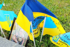 В День защитников и защитниц Украины в Одессе почтили память погибших Героев