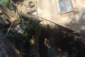 В Одессе частично обрушился очередной жилой дом