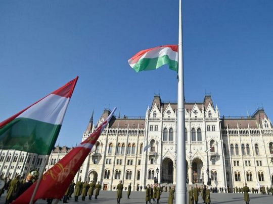 Помста за штраф у 200 мільйонів євро: Угорщина погрожує відправити мігрантів до Брюсселя