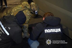 Бегство в Молдову за взятку: в Одессе разоблачили переправщика военнообязанных